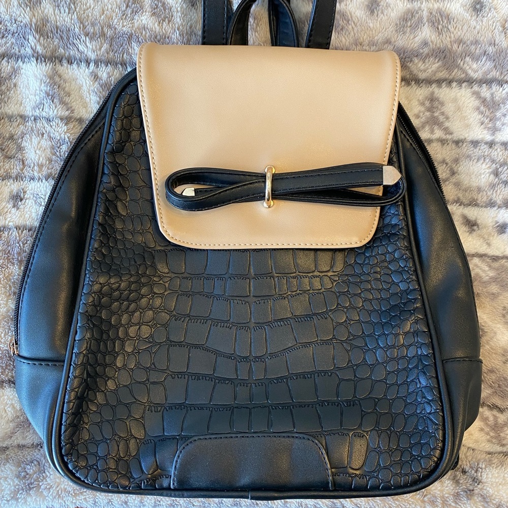 Coofit backpack purse.
